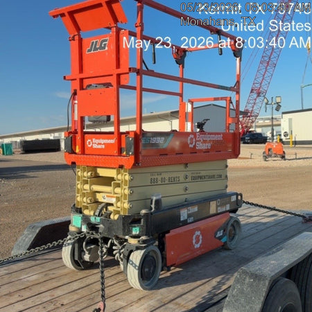 2025 JLG ES1932