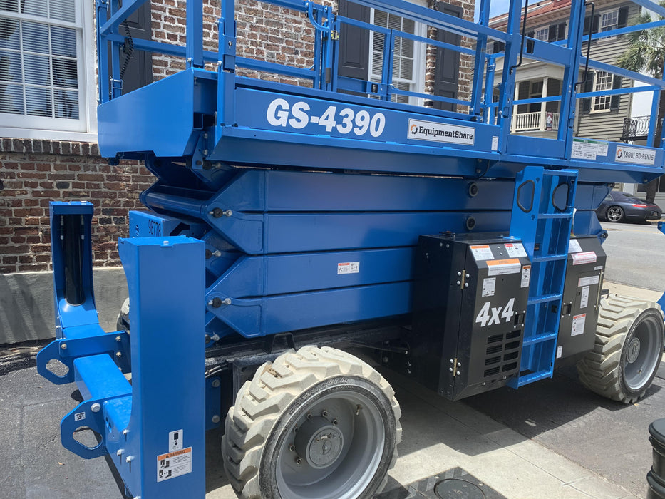 2020 GENIE GS-4390 RT