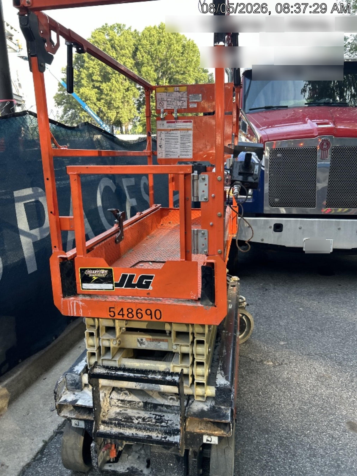 2025 JLG ES1932