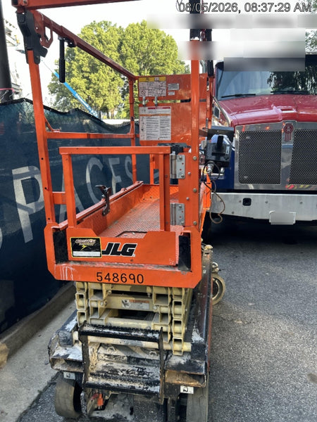 2025 JLG ES1932