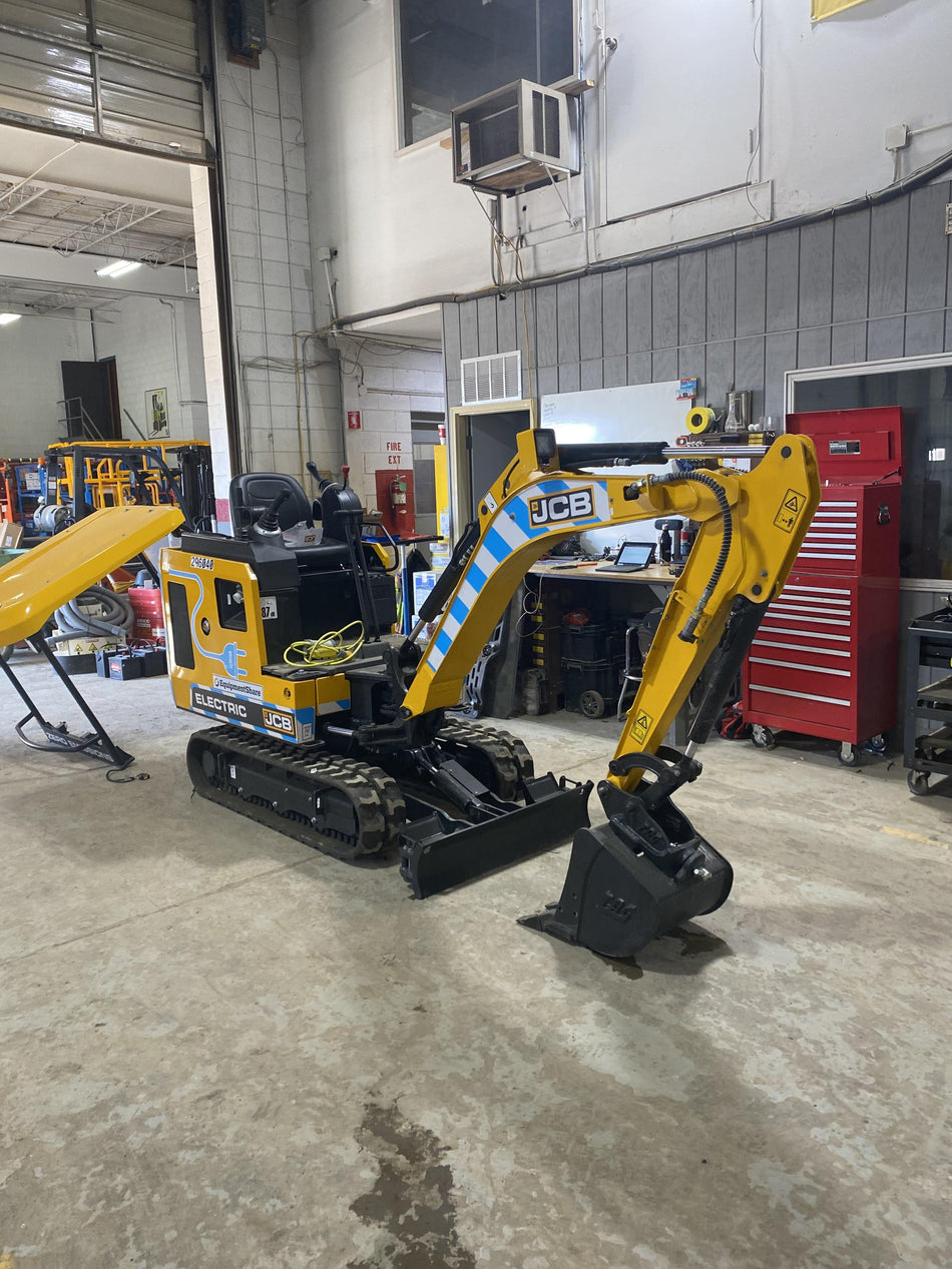 2023 JCB 19C-1E