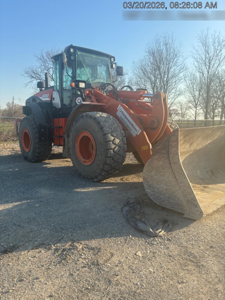 2022 HITACHI ZW220-6