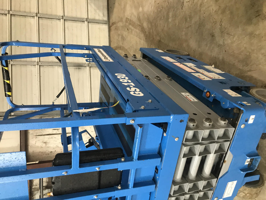 2019 Genie GS-1930 Fixed rails with chain Entry