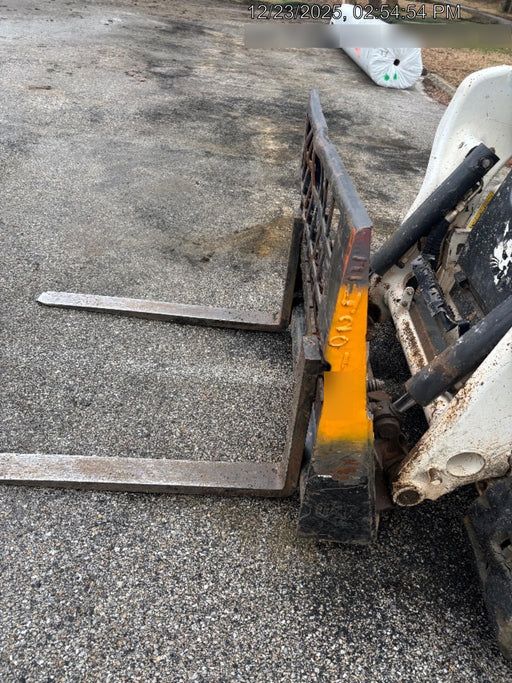 2025 ARROW MATERIAL HANDLING 24" Pallet Fork Frame
