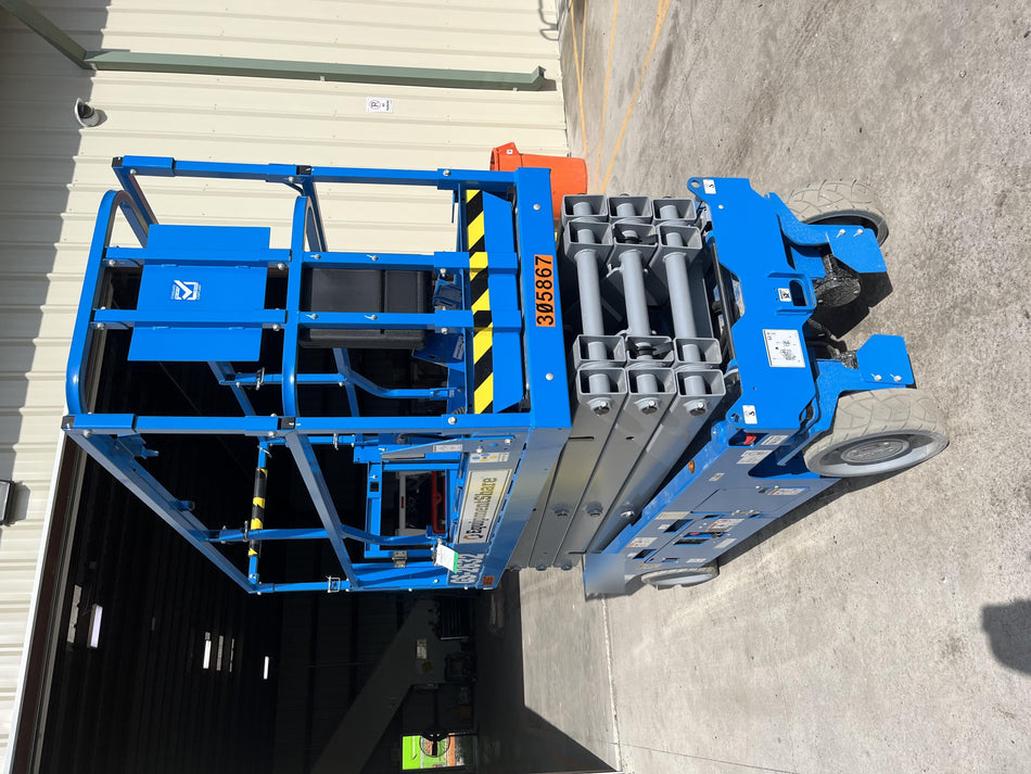 2023 GENIE GS-2632