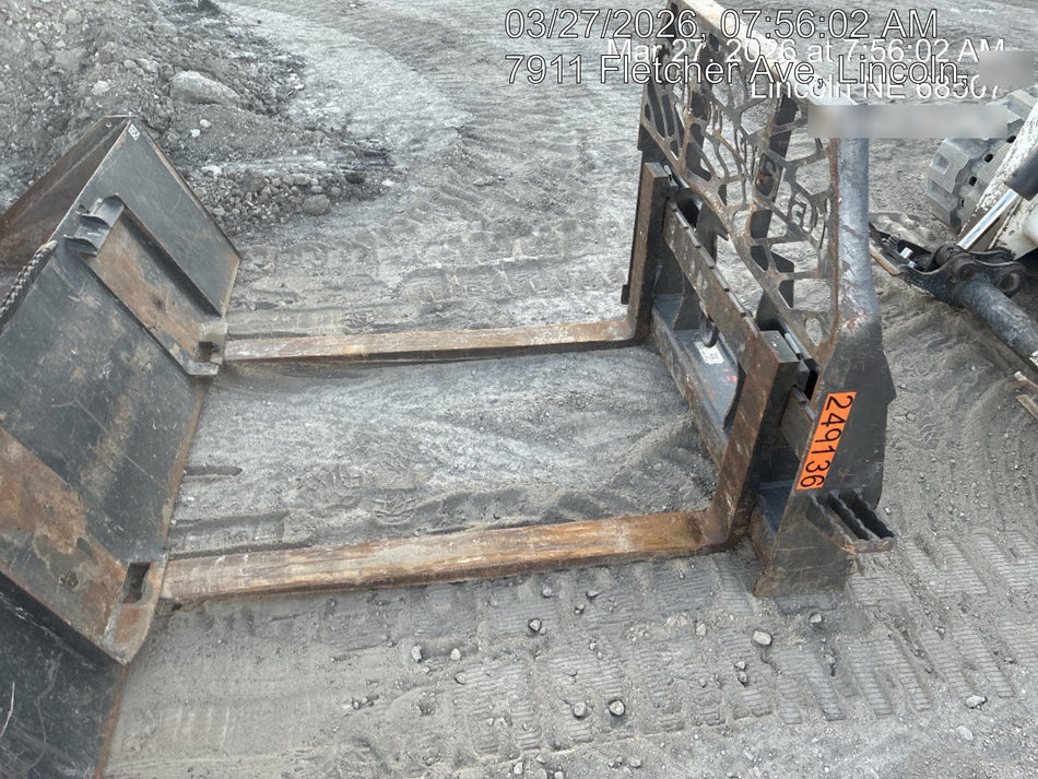 2022 PALADIN 48" Pallet Forks - Paladin