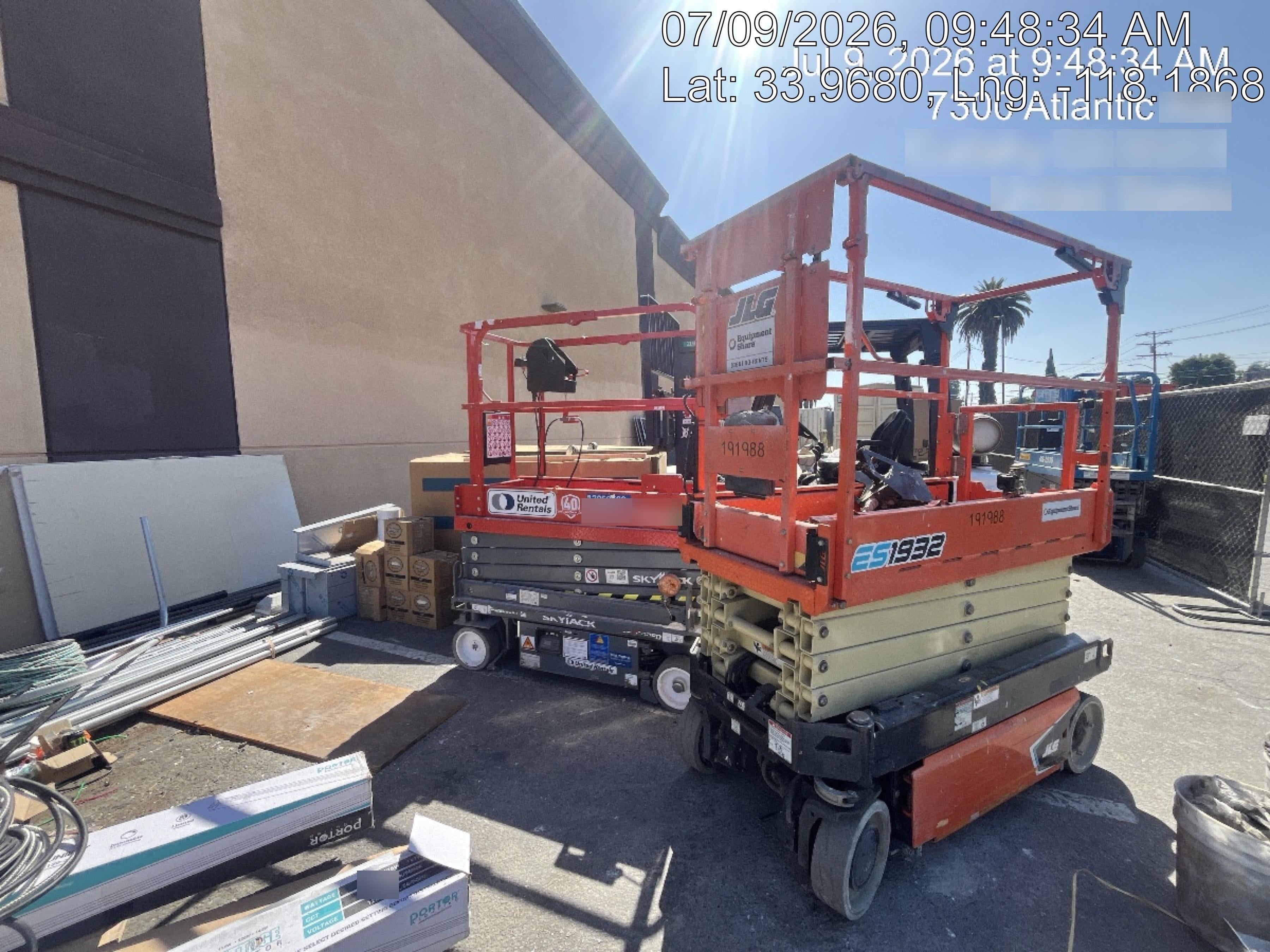 2021 JLG ES1932