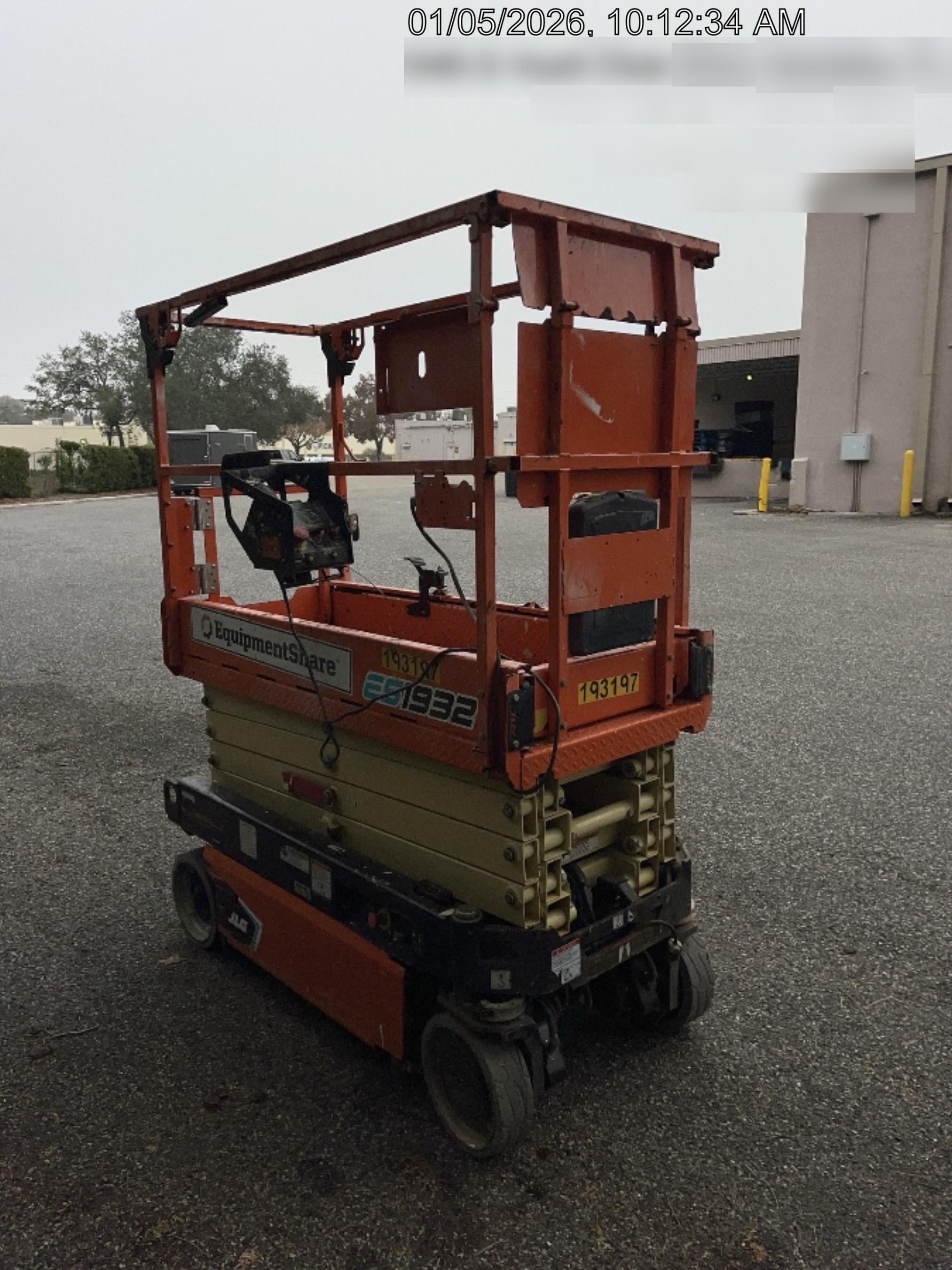 2021 JLG ES1932