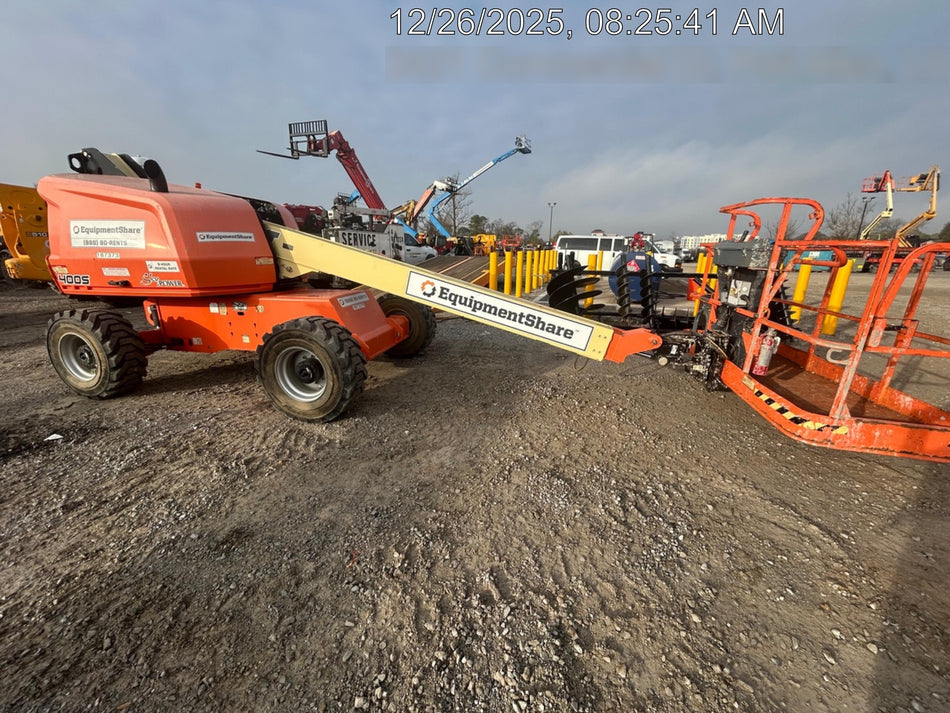 2021 JLG 400S