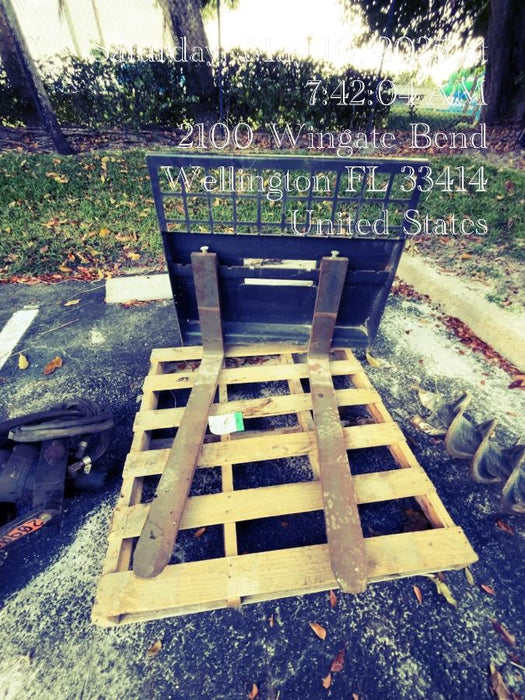 2023 BOBCAT 36" Mini Skid Steer Fork Carriage - Bobcat