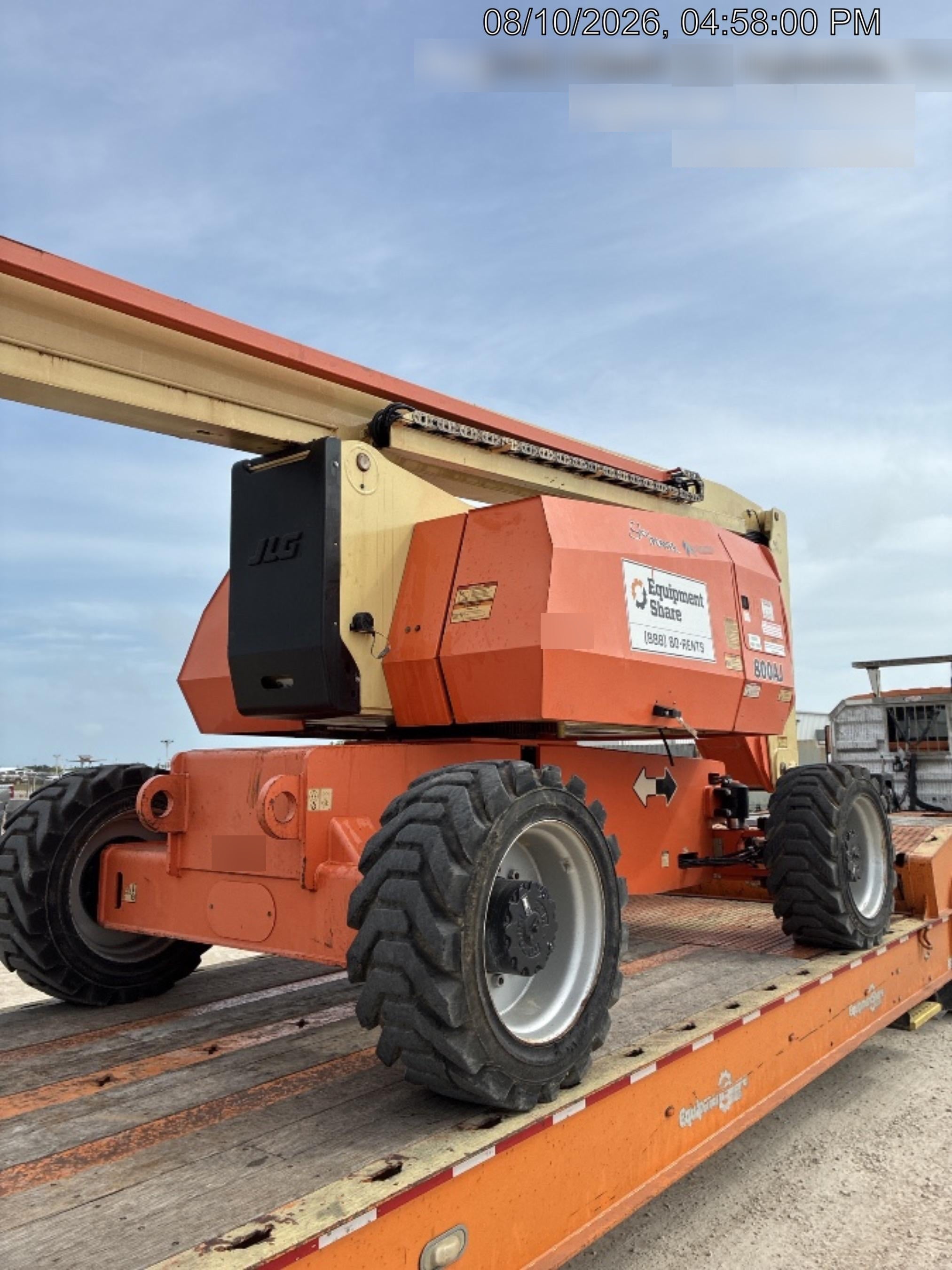 2019 JLG 800AJ