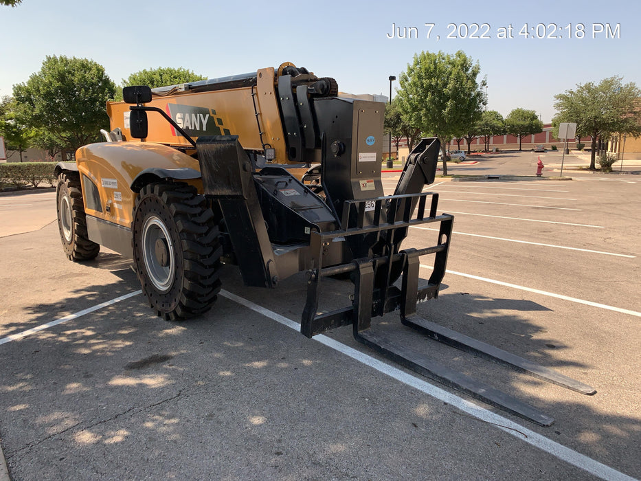 2022 SANY STH1056