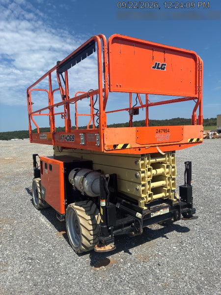 2022 JLG RT4069