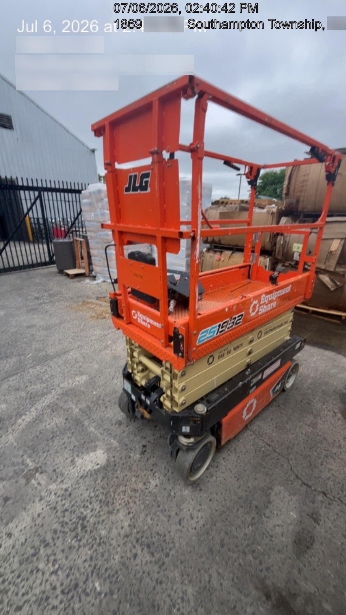 2022 JLG ES1932