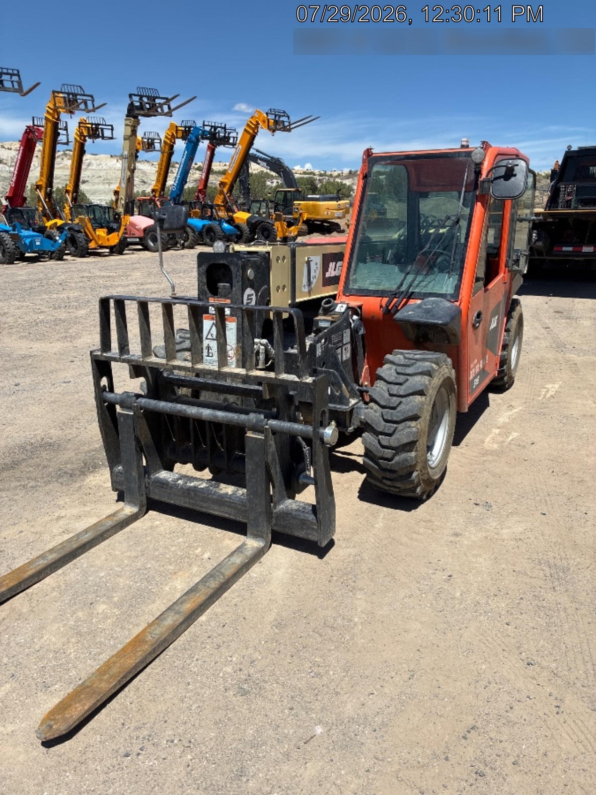 2025 JLG 519