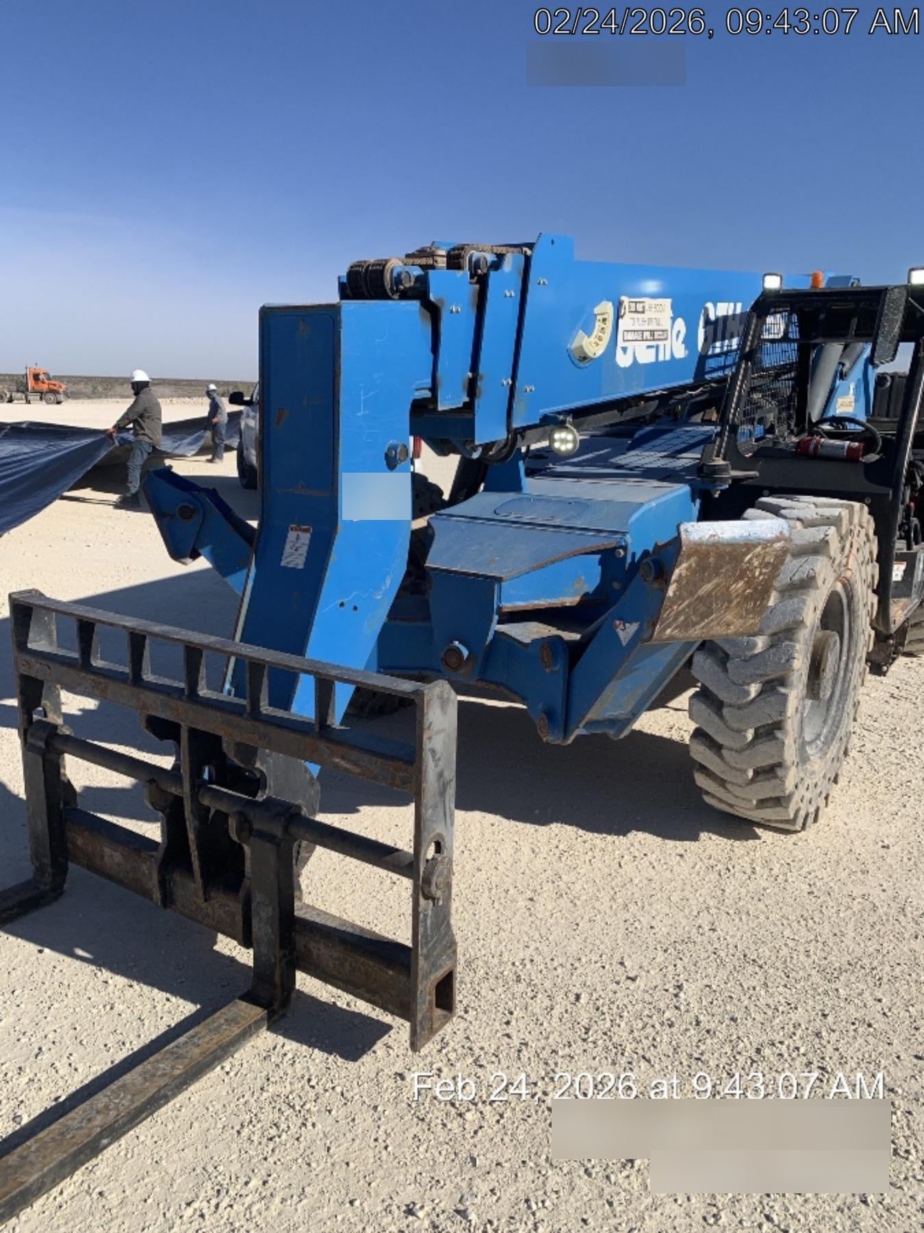 2018 Genie GTH-1056 GTH-1056 w/Open ROPS, Solid Tires, Work Lights, 60" carriage/forks, cab mesh, beacon