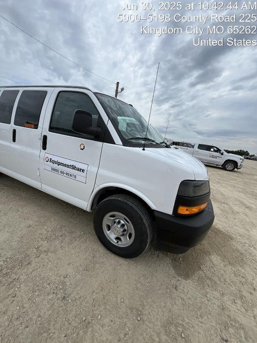 2025 CHEVROLET Express Van - Rental