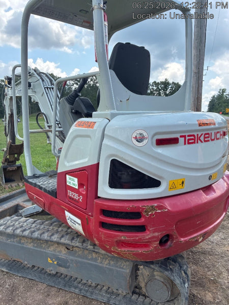 2022 TAKEUCHI TB235-2R