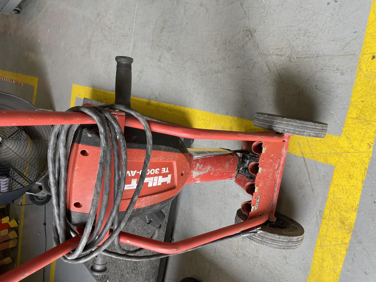 2020 HILTI TE 3000-AVR