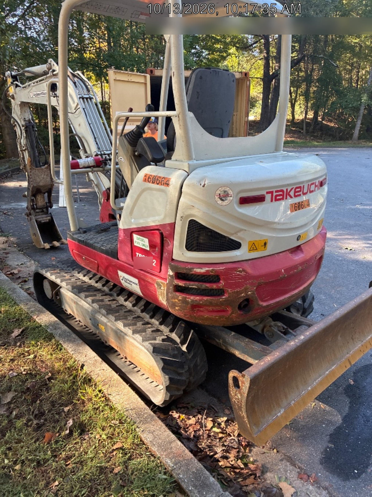 2021 TAKEUCHI TB235-2R