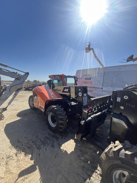 2025 JLG 519