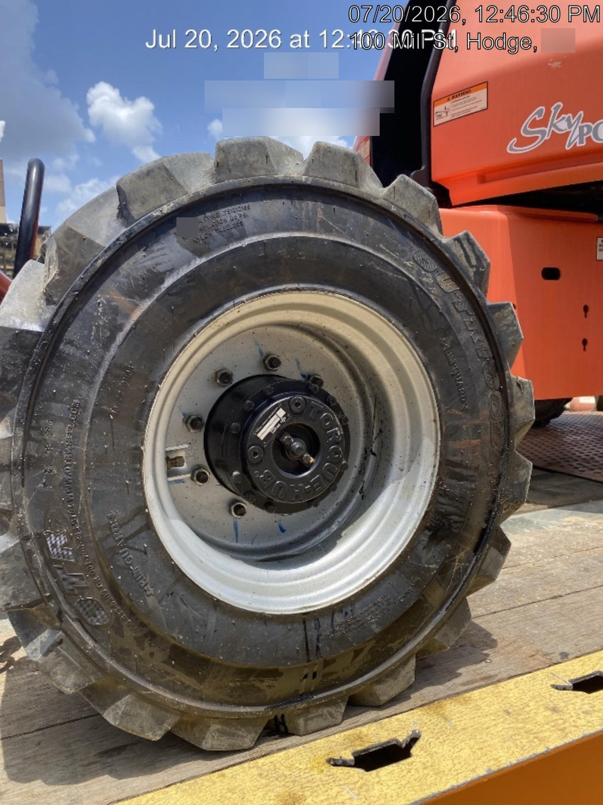 2023 JLG 460SJ