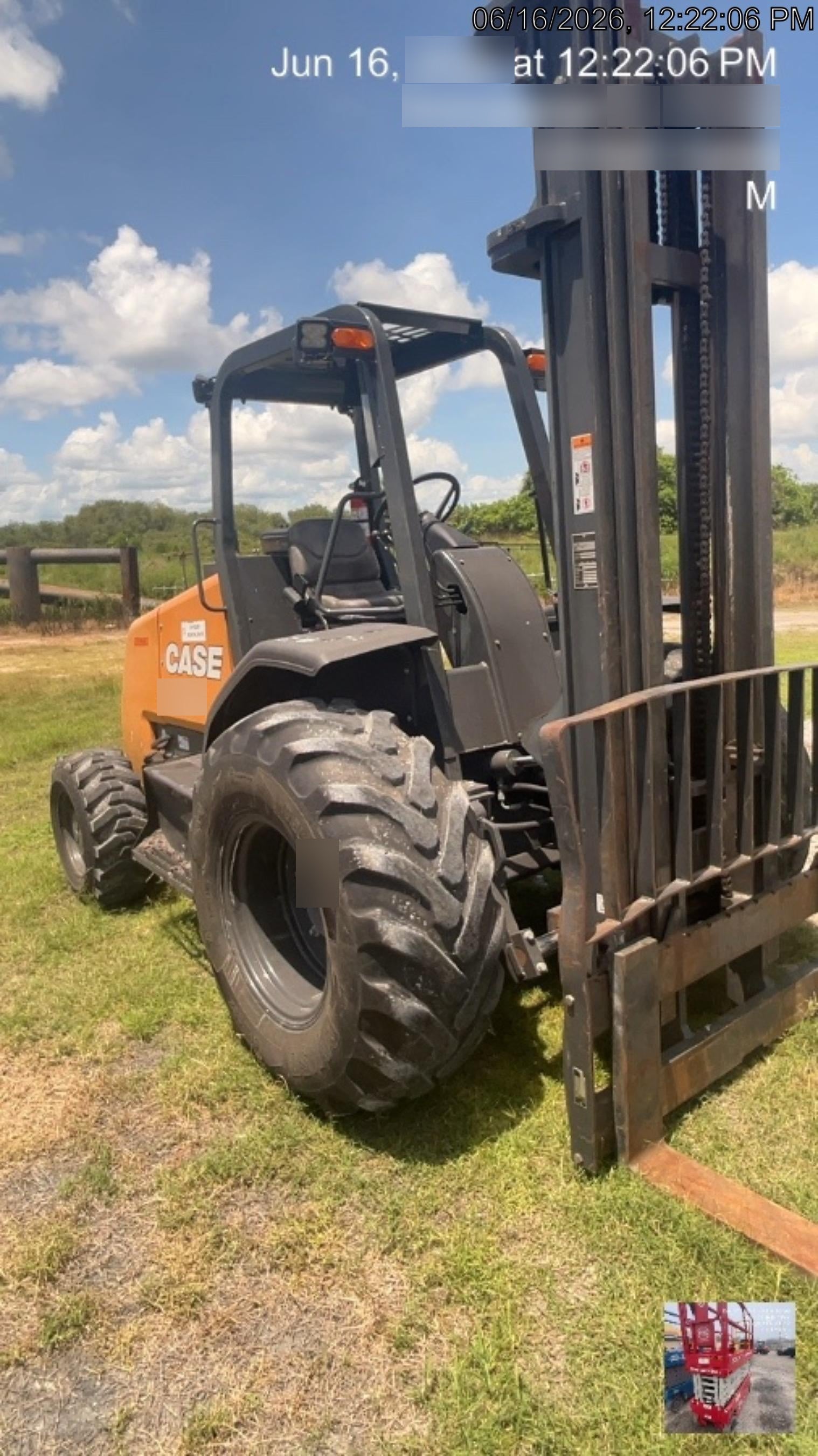 2023 CASE 588H