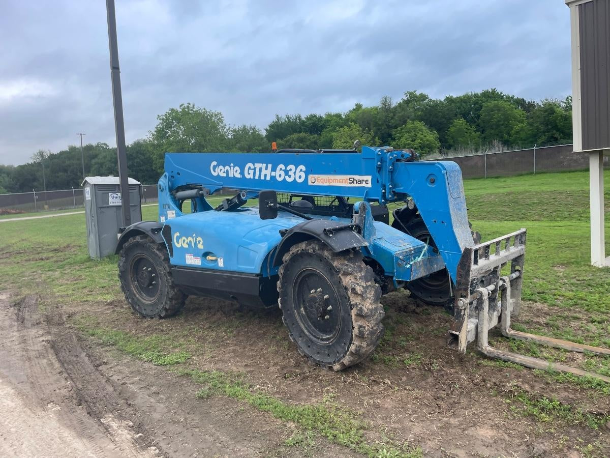 2018 Genie GTH-636 Genie GTH-636 w/Open ROPS, Solid Tires, Work Light/Beacon, 48" Carriage and Forks