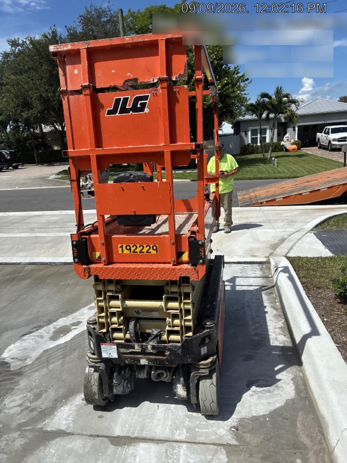 2021 JLG ES1932