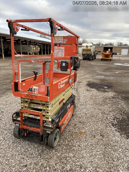 2022 JLG ES1932
