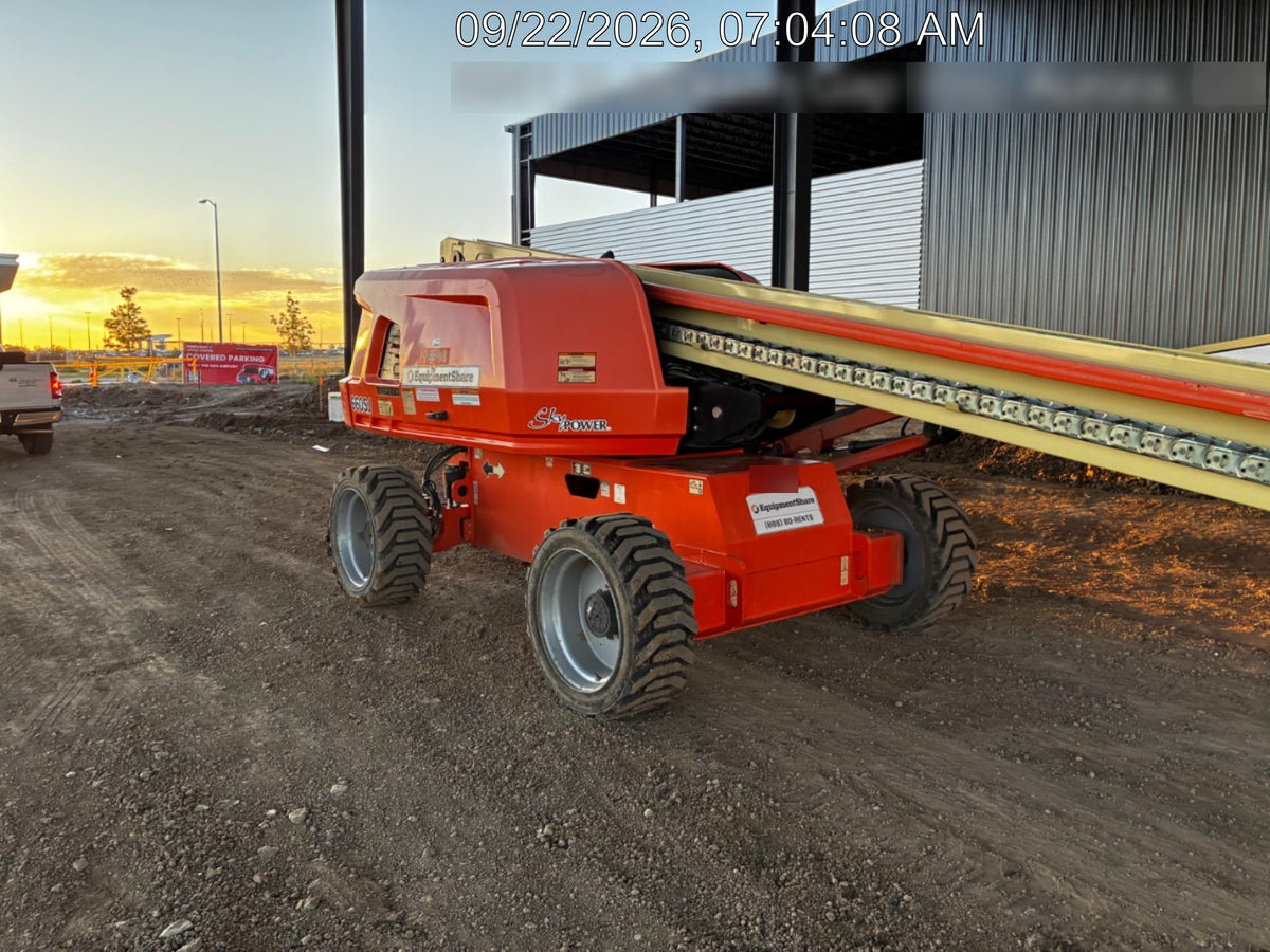 2018 JLG 660SJ