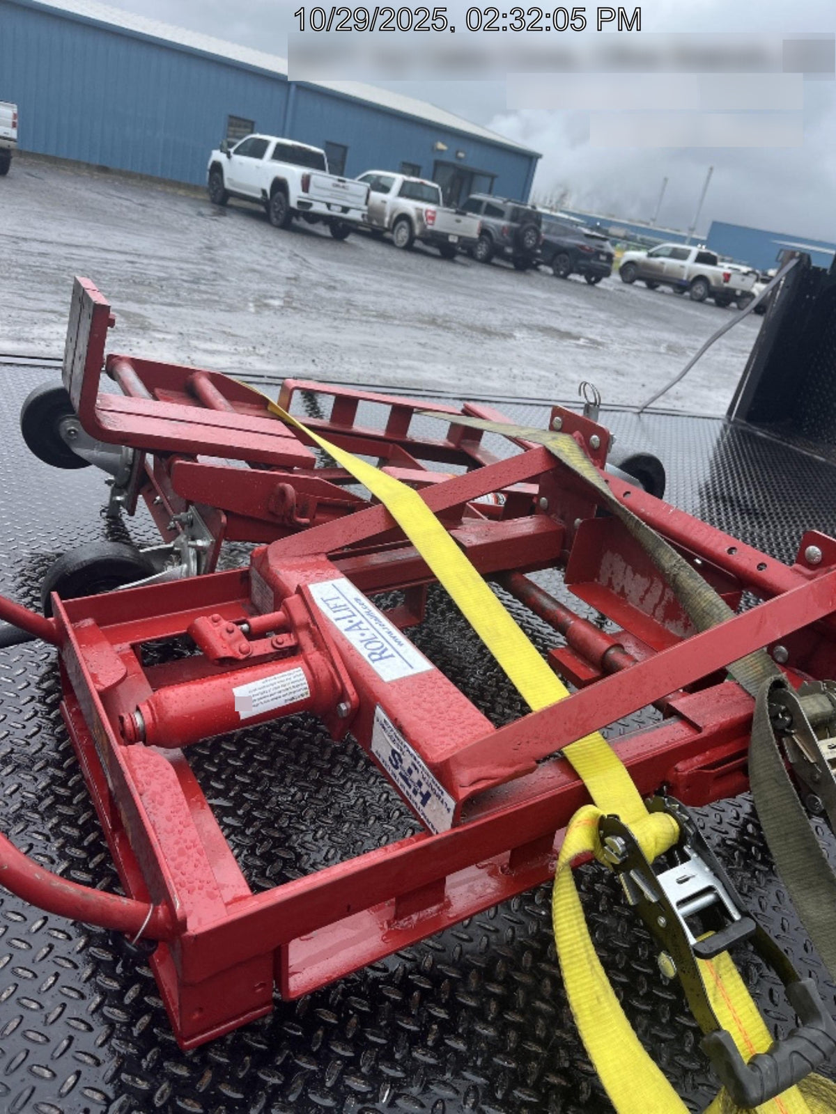 2022 ROL-A-LIFT M-6