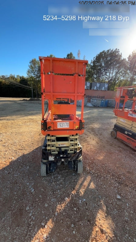 2021 JLG ES1932