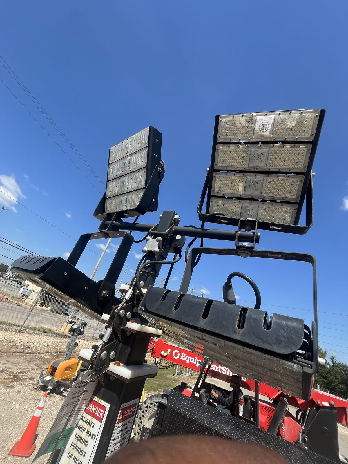 2020 LIND EQUIPMENT LE980LEDV-T4B