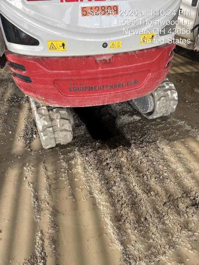 2025 TAKEUCHI TB235-2CR