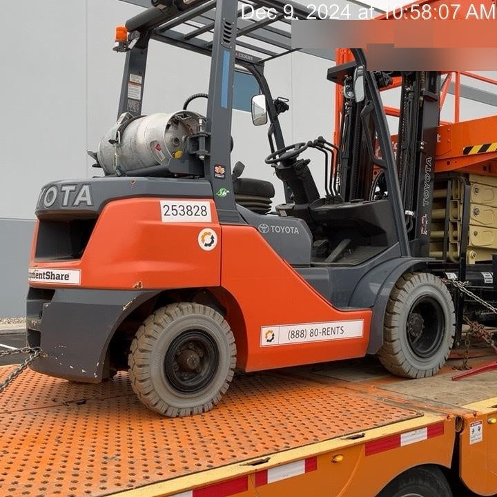 2022 TOYOTA 50-8FGU25