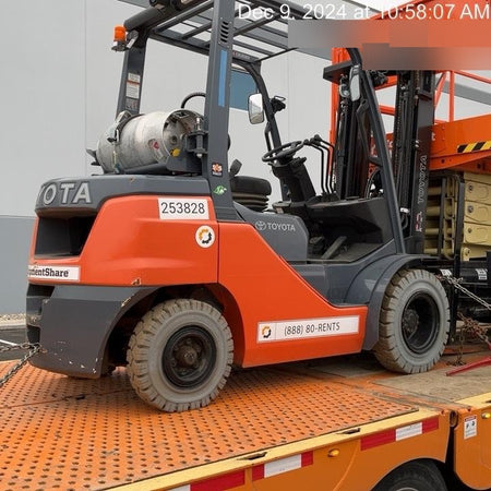 2022 TOYOTA 50-8FGU25