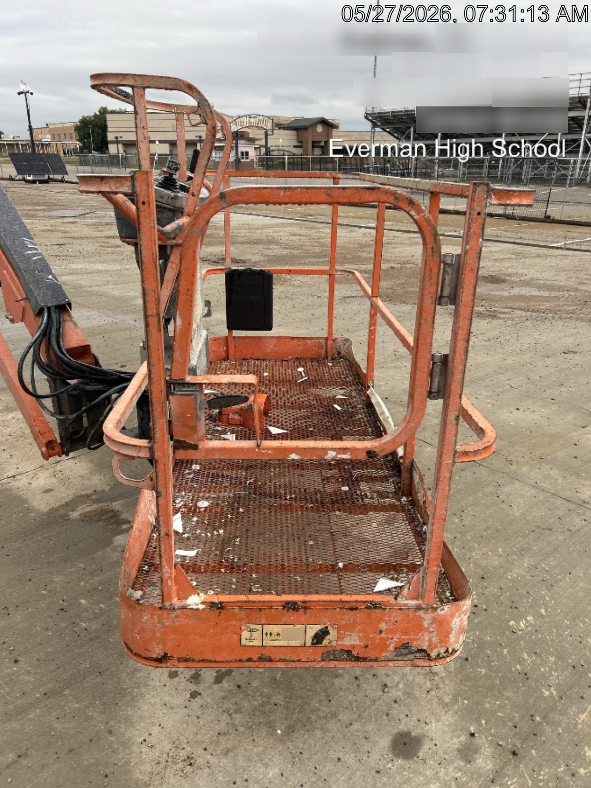 2016 JLG 660SJ