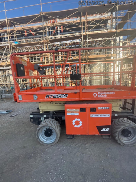 2022 JLG RT2669