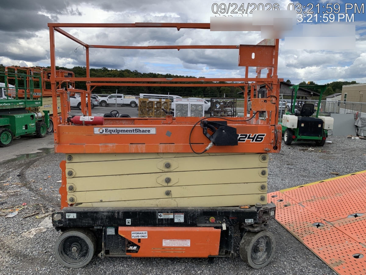 2021 JLG R3246