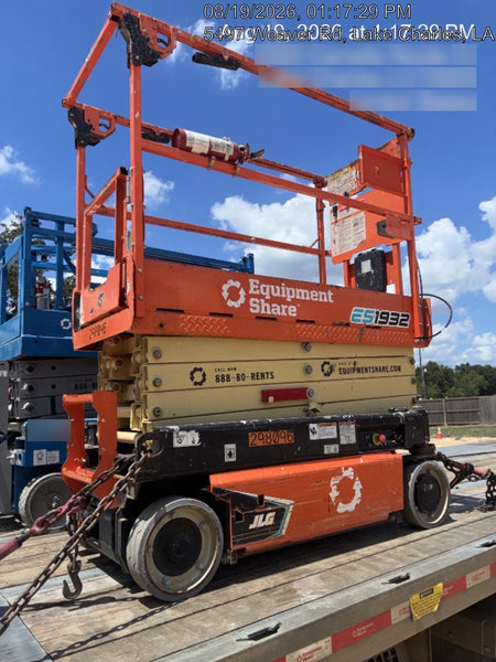 2023 JLG ES1932