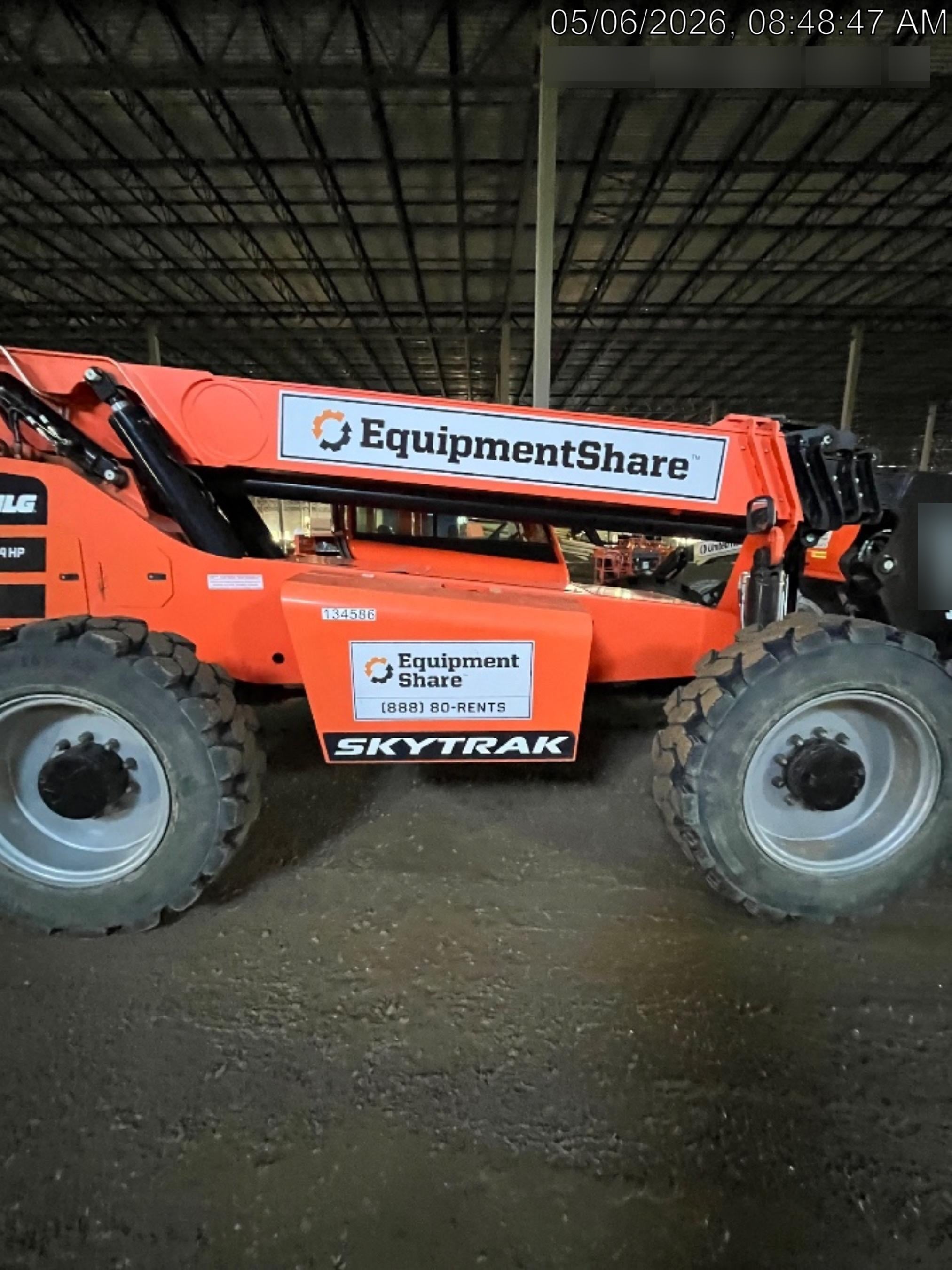 2021 JLG 12054