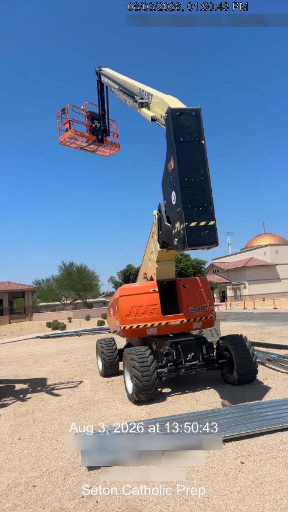 2023 JLG 800AJ
