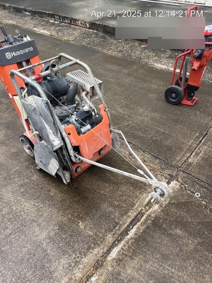 2023 HUSQVARNA FS520