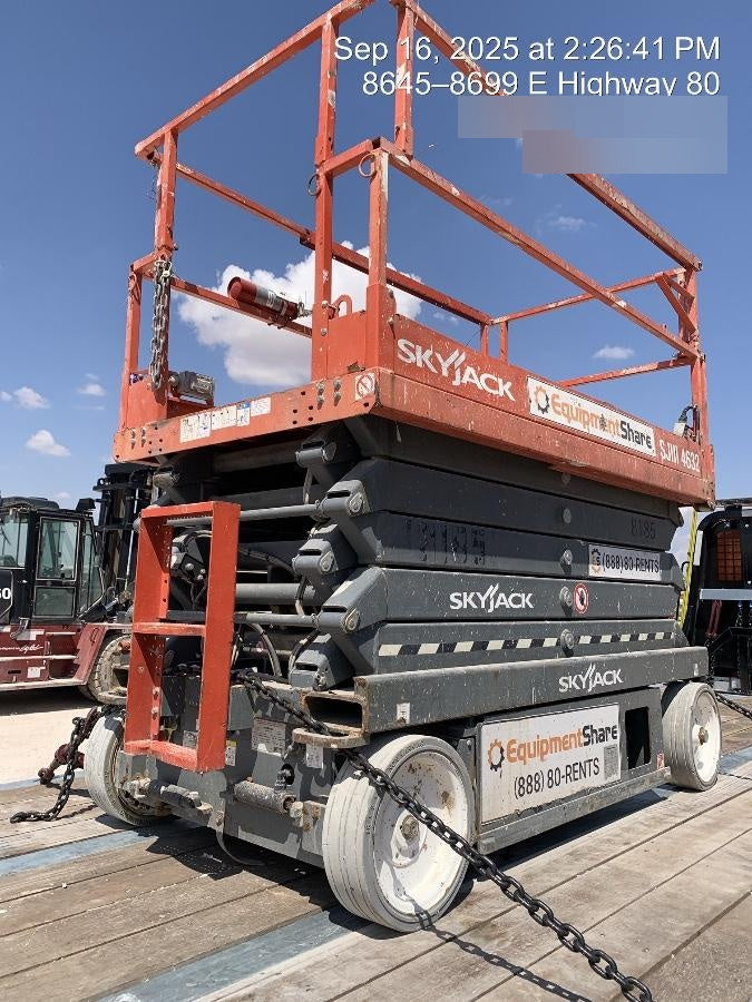 2018 Skyjack SJIII-4632 Skyjack SJIII4632 Scissor Lift w/Trojan Batteries