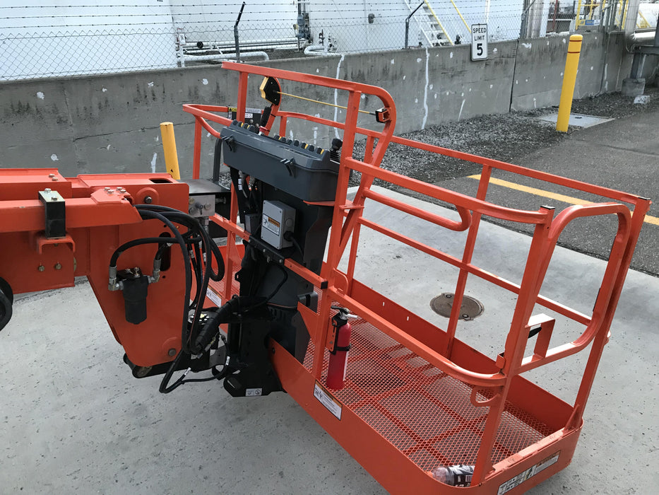 2019 JLG 600S 4WD