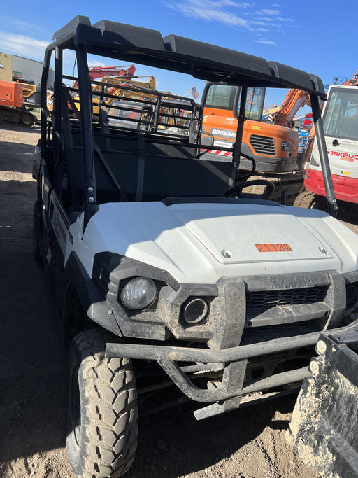 Kawasaki Mule PRO-DXT Kawasaki Mule 4x4 Diesel UTV w/Hard Top, Windshield, Beacon, Backup Alarm, ES Keypad/Hardware Installed