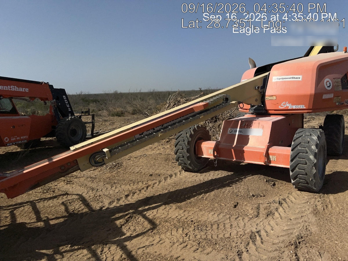 2021 JLG 400S