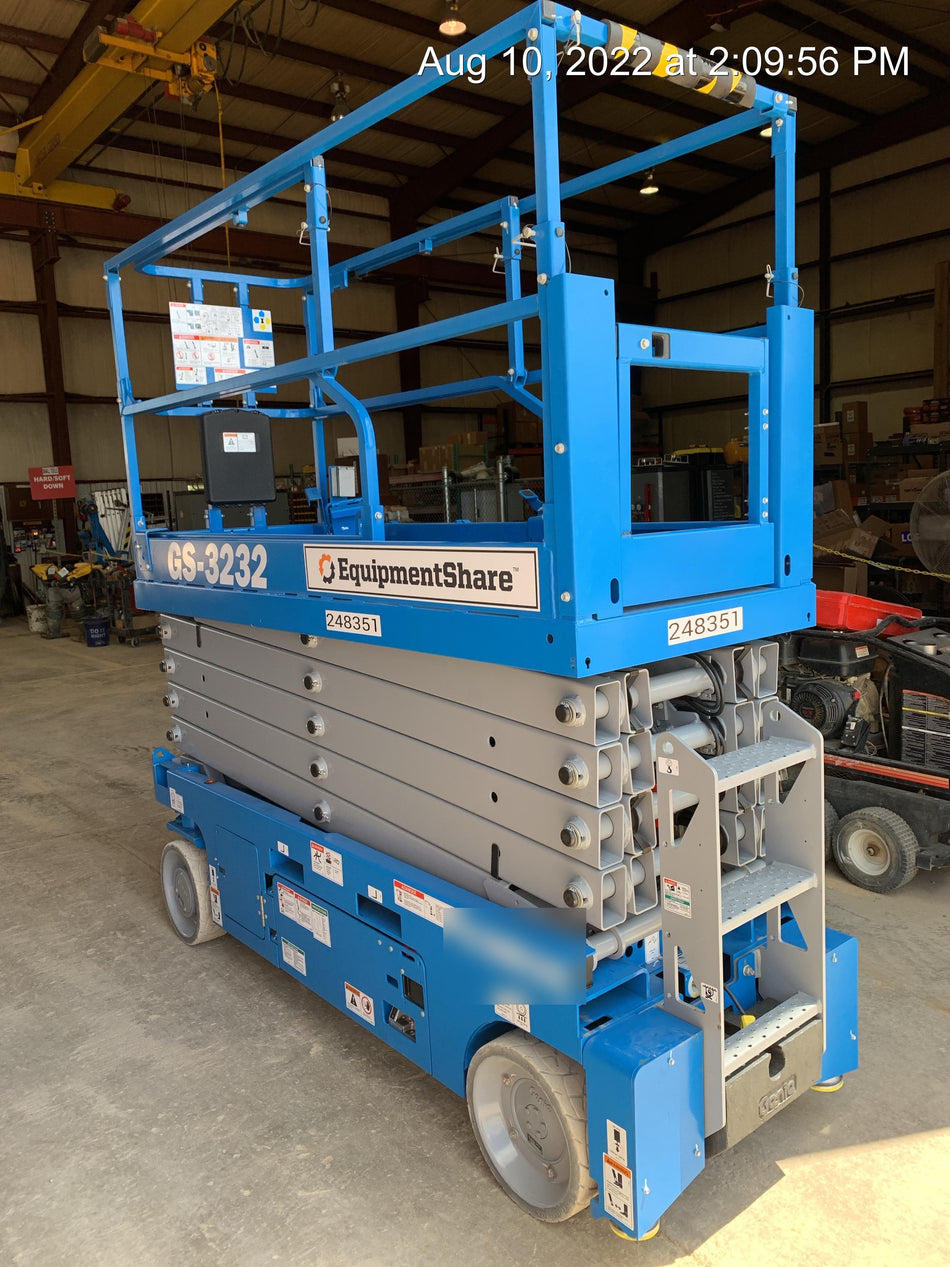 2022 GENIE GS-3232