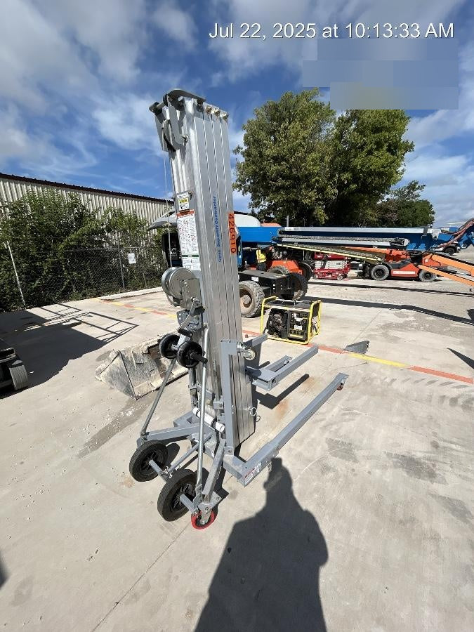 2024 GENIE SLC-24